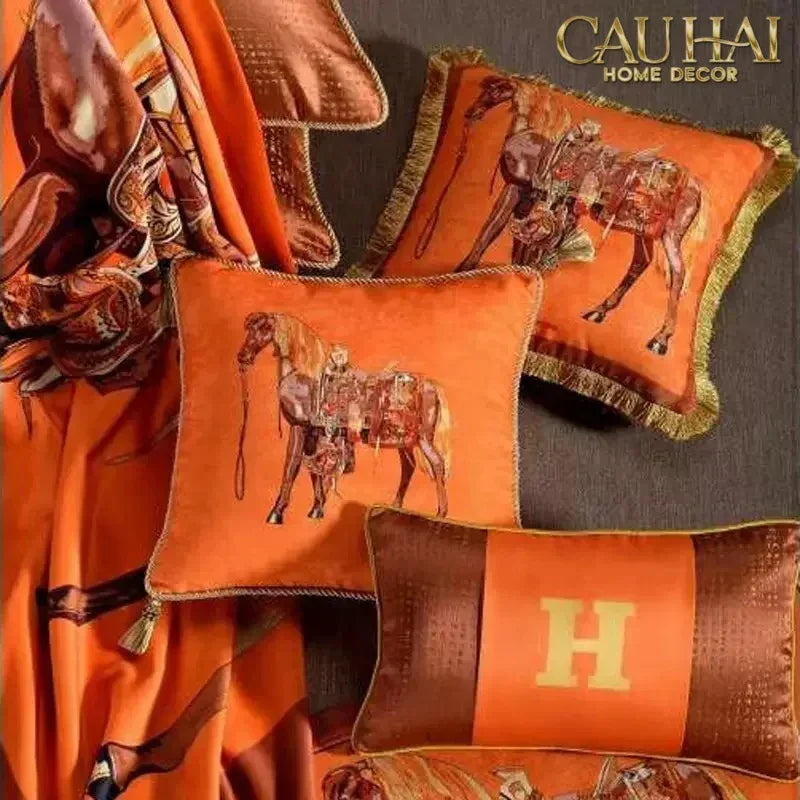 Maison Couture - Vỏ gối Nhung Chenille Cao Cấp Signature Orange Cheval Équestre 45 Corner Tassel-VỎ GỐI-CẬU HAI HOME DECOR-CẬU HAI HOME DECOR