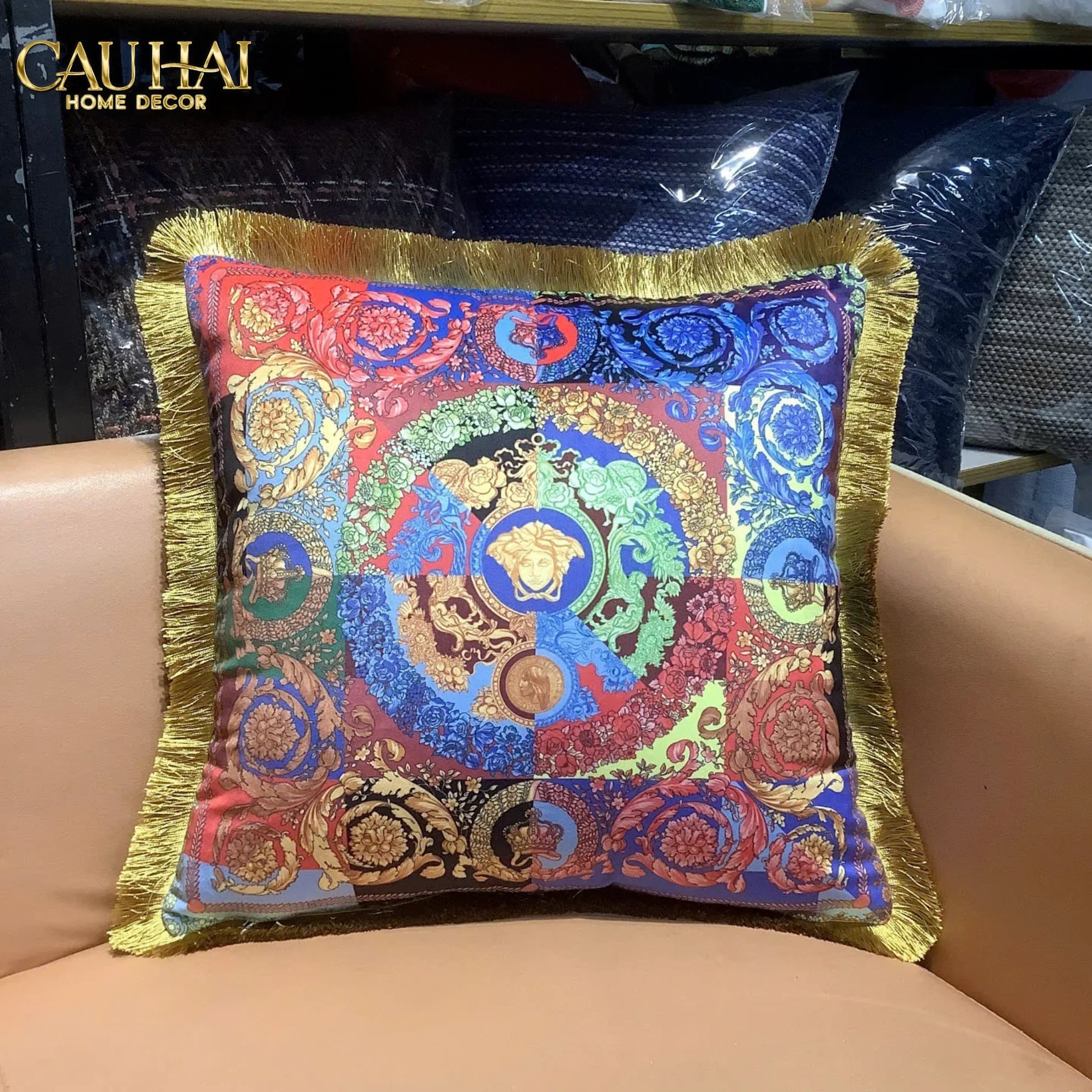 Maison Couture - Vỏ Gối Nhung Chenille V Class Medusa Amplified Multicolore 45-VỎ GỐI-CẬU HAI HOME DECOR