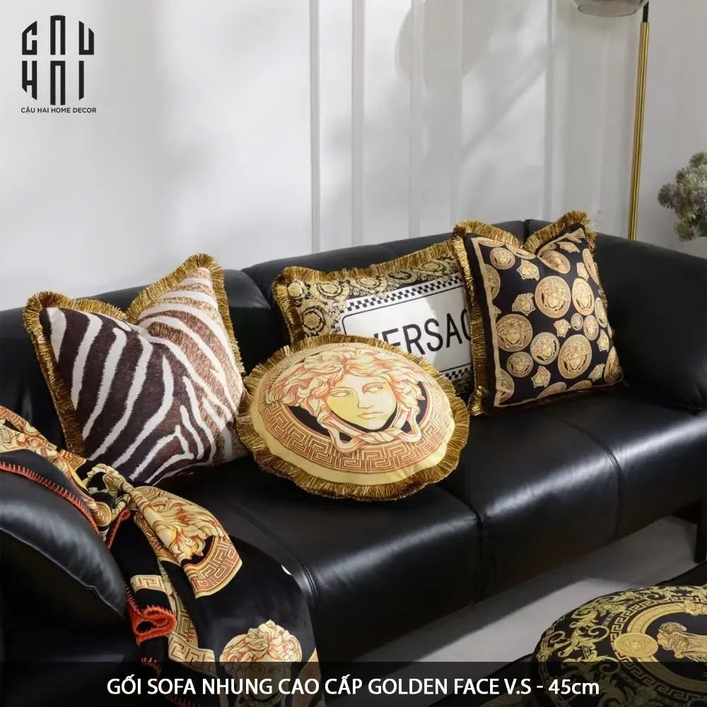 Maison Couture - Vỏ Gối Nhung Chenille V Class Medusa Medallion Coin Amplified 45.-VỎ GỐI-CẬU HAI HOME DECOR