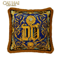 Maison Couture - Vỏ Gối V Class I ♡ Baroque Acanthus V Monogram Cushion 45 Medusa Gala White-CẬU HAI HOME DECOR