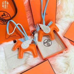 Móc Khoá - Charm Đeo Túi Helios Chariot - Orange-MÓC KHÓA & CHARM TÚI-CẬU HAI HOME DECOR