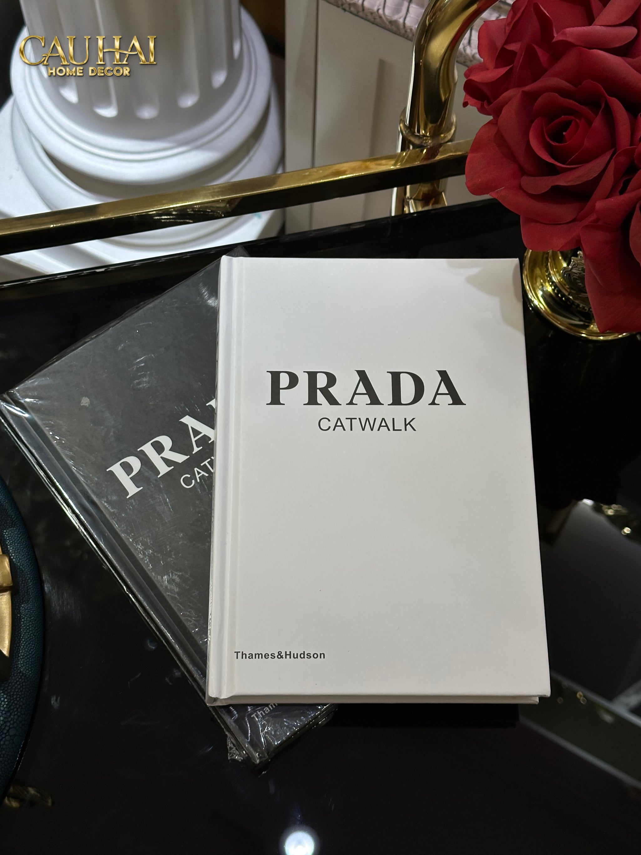 Sách Fashion Privé Prada Runway-SÁCH TRANG TRÍ-CẬU HAI HOME DECOR