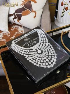 Sách Fashion Runway Van Cleef & Arpels Gems. 24.5x29.5x3.5-SÁCH TRANG TRÍ-CẬU HAI HOME DECOR