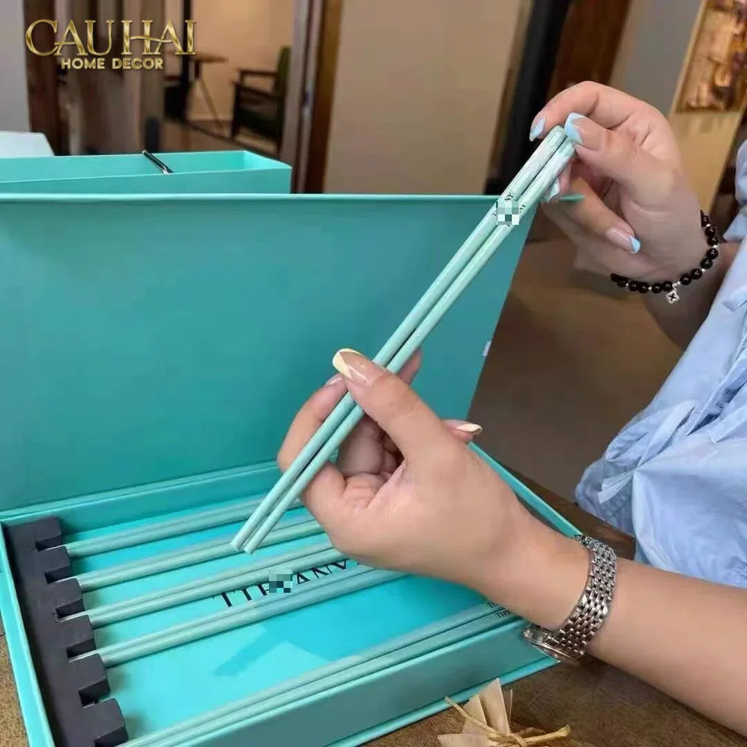 Set 10 Đôi Đũa Sứ Tiffany Fancy Club Porcelain Chopsticks Giftbox-Dinner Cutlery Set Dao Muỗng Nĩa-CẬU HAI HOME DECOR