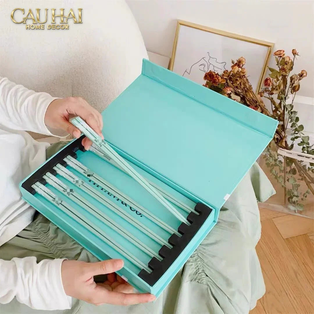Set 10 Đôi Đũa Sứ Tiffany Fancy Club Porcelain Chopsticks Giftbox-Dinner Cutlery Set Dao Muỗng Nĩa-CẬU HAI HOME DECOR