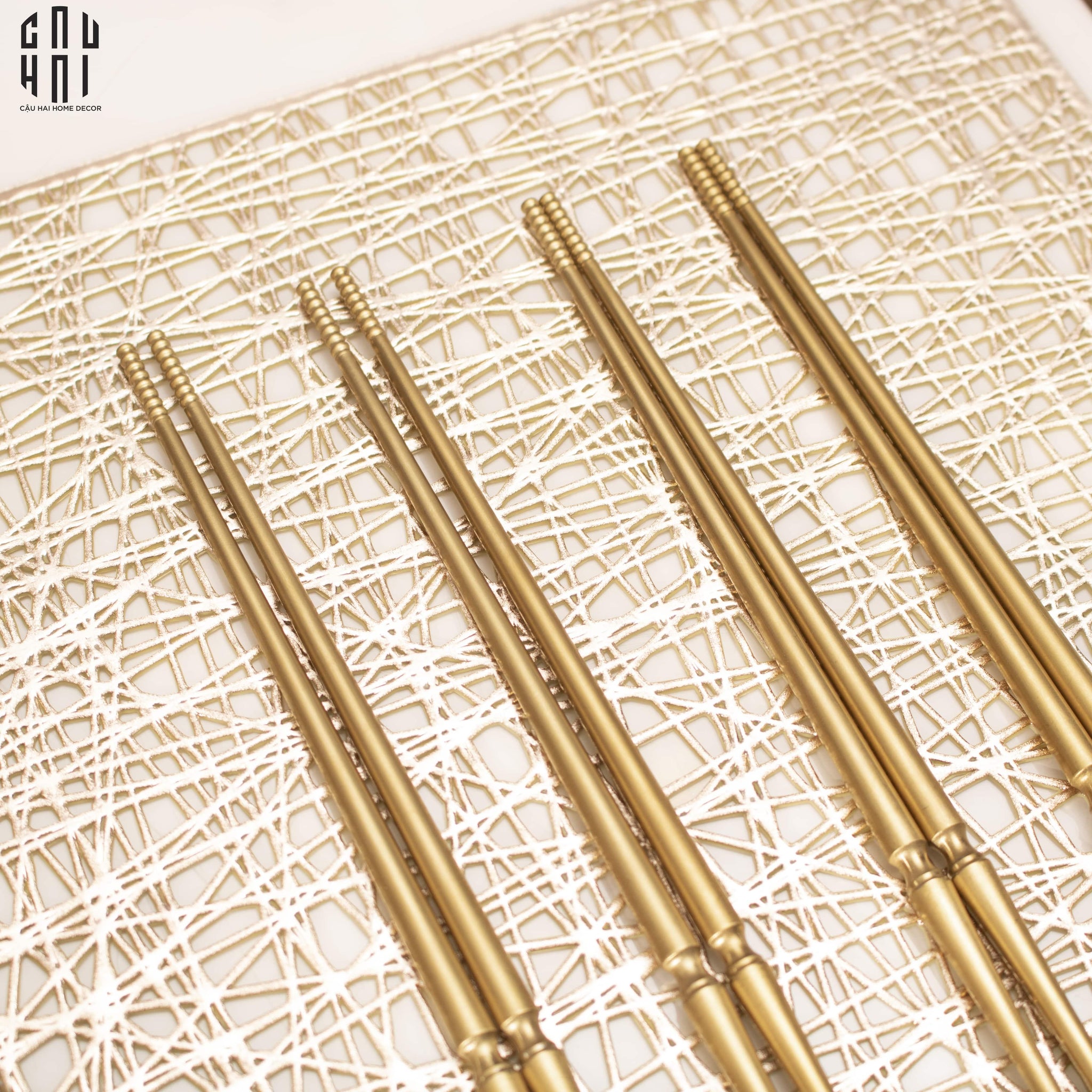 Set 4 Đôi Đũa Arthur - Arthur Matte Gold Chopsticks Set 4Pcs ( Blur )-Dinner Cutlery Set Dao Muỗng Nĩa-CẬU HAI HOME DECOR
