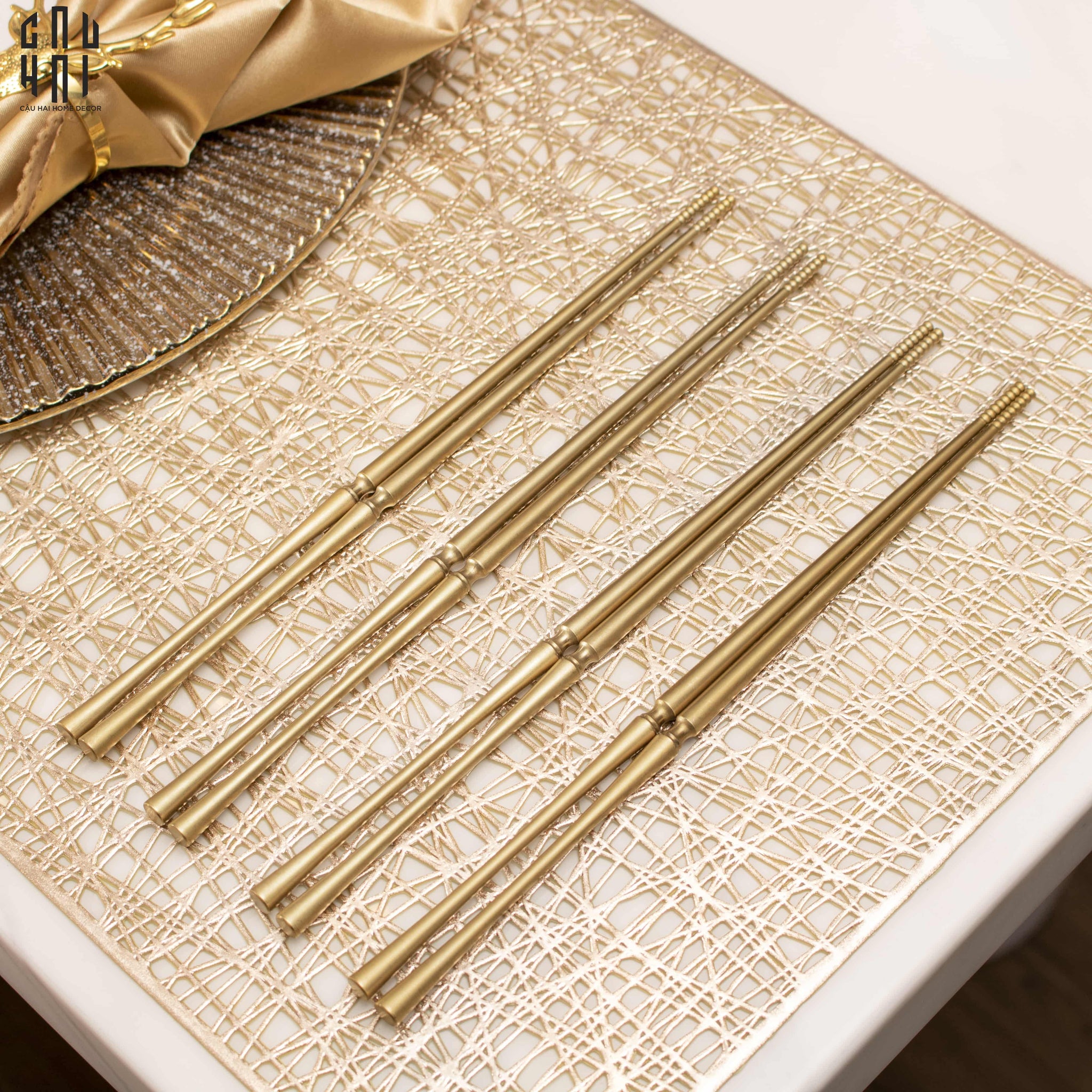 Set 4 Đôi Đũa Arthur - Arthur Matte Gold Chopsticks Set 4Pcs ( Blur )-Dinner Cutlery Set Dao Muỗng Nĩa-CẬU HAI HOME DECOR