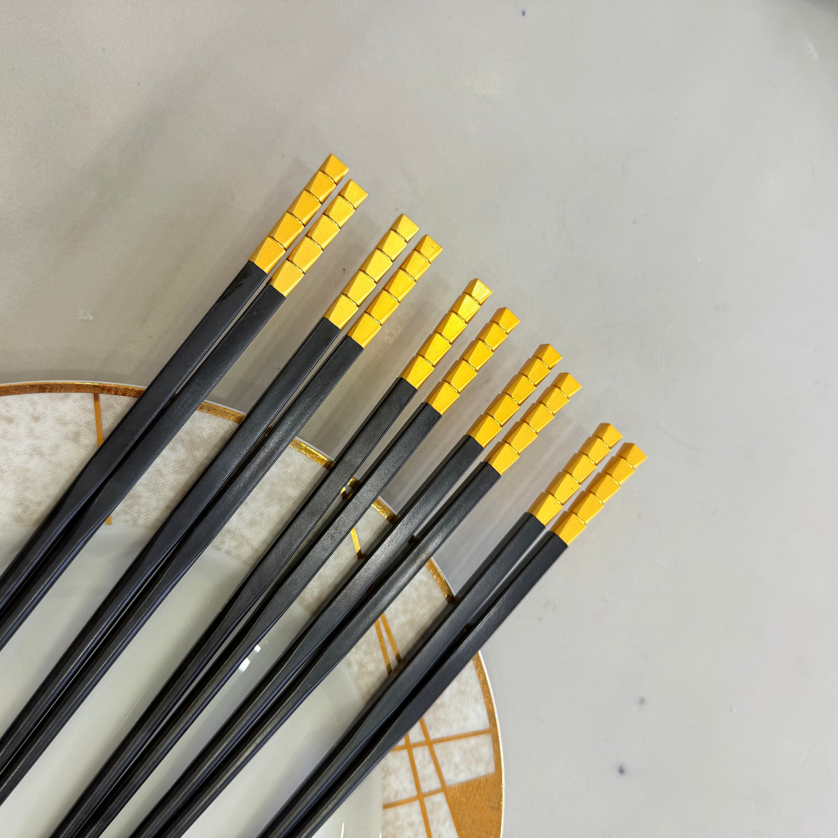Set 5 Đôi Đũa Sợi Thuỷ Tinh - Facetté Gold Chopsticks 27cm-Dinner Cutlery Set Dao Muỗng Nĩa-Đối tác tại Trung Quốc theo từng đơn đặt hàng-CẬU HAI HOME DECOR