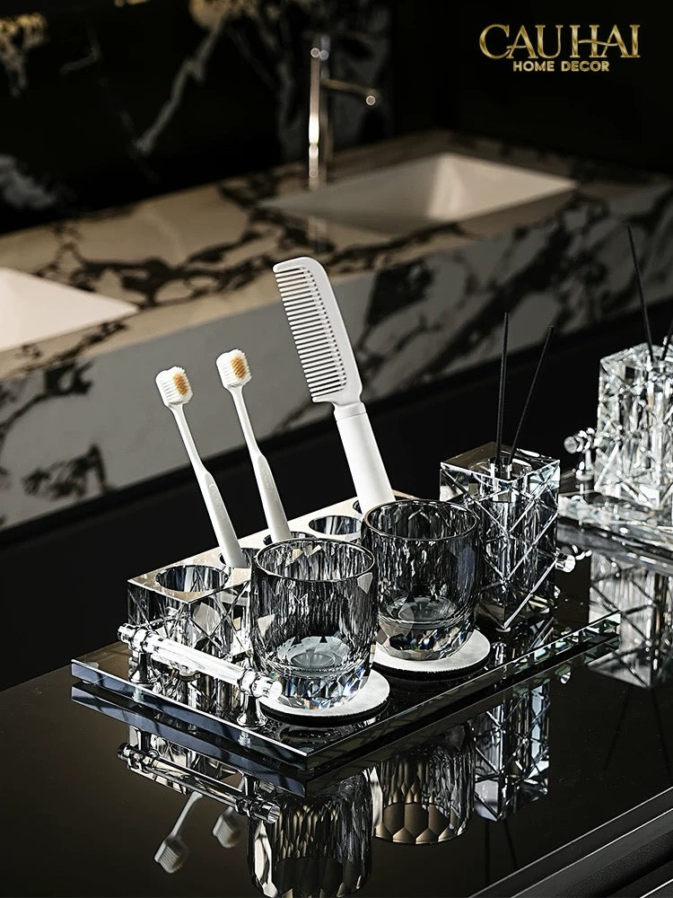 Set Nhà Tắm Pha Lê Pure Cristalleries Cannage Facetté Bathroom Vanity Sets Lọ Bàn Chải 5 Slots-PHỤ KIỆN NHÀ TẮM-CẬU HAI HOME DECOR