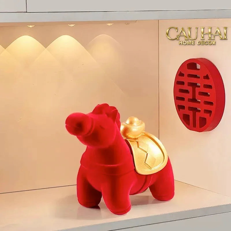 Tết Couture - Tượng Ngựa Nhung Đỏ Hồng Mã Nguyên Bảo Red Velvet Lucky Horse-TƯỢNG TRANG TRÍ-CẬU HAI HOME DECOR