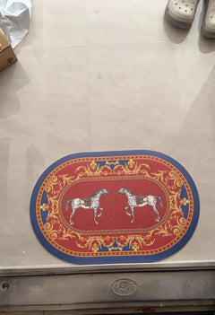 Thảm Cửa Micro-Nappa 50x80 Đôi Ngựa Hoàng Gia Chevaux Royaux Noblesse – Da Thấm Hút-CẬU HAI HOME DECOR