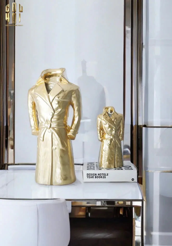Tượng Bình Hoa Elysian Couture Gilded Trench Coat-TƯỢNG TRANG TRÍ-CẬU HAI HOME DECOR