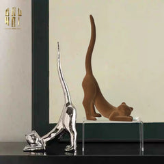 Tượng Mèo Vươn Mình Bọc Nhung Brun Velvet Stretchy Cat 16x37-TƯỢNG TRANG TRÍ-CẬU HAI HOME DECOR