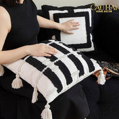 Vỏ Gối Canvas Mono Geometric Border 45-CẬU HAI HOME DECOR