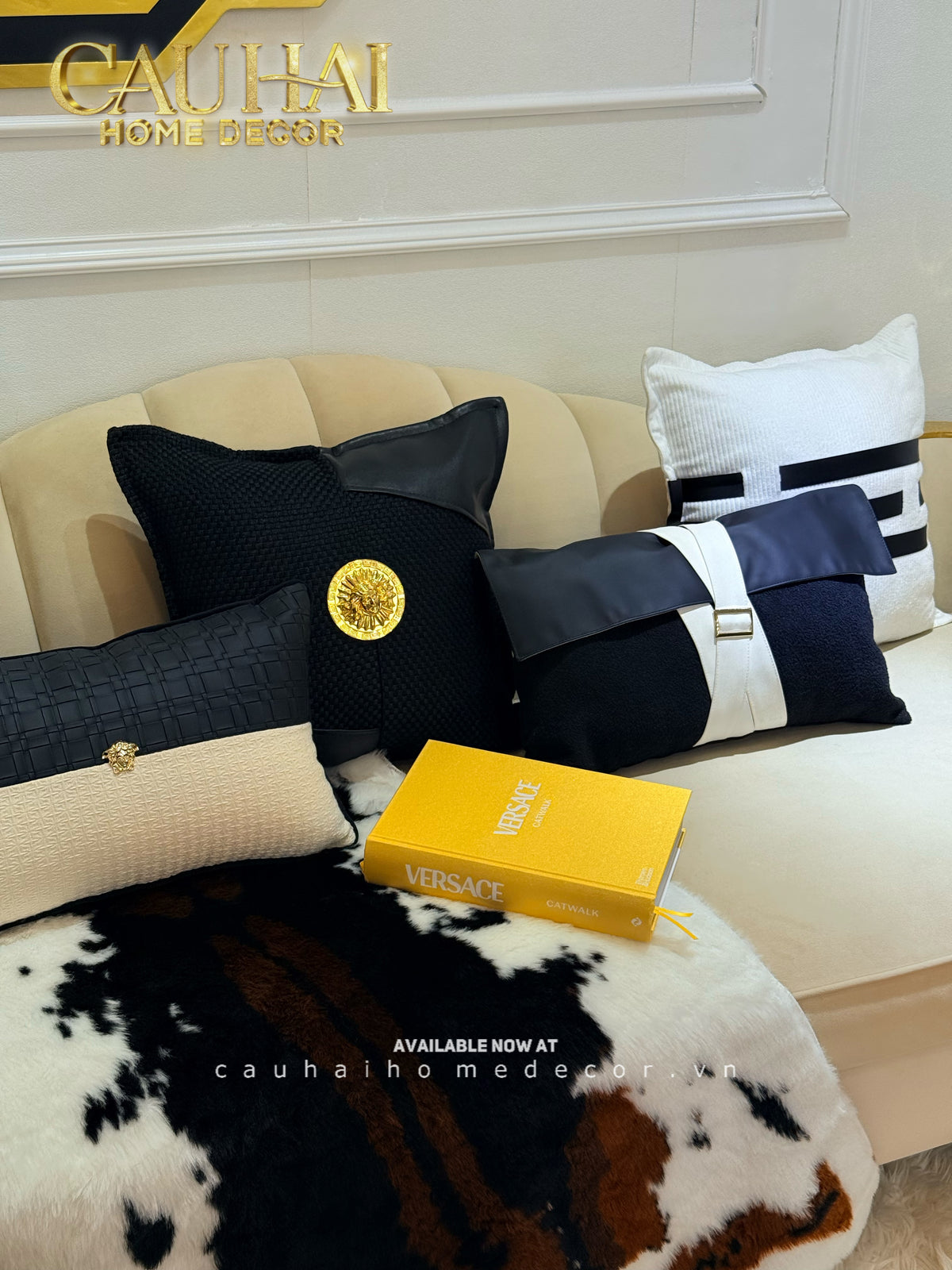 Vỏ Gối Canvas Phối Da Intrecciato Lux Leather Phantom Medusa V Class 50-VỎ GỐI-Đối tác tại Trung Quốc theo từng đơn đặt hàng-CẬU HAI HOME DECOR