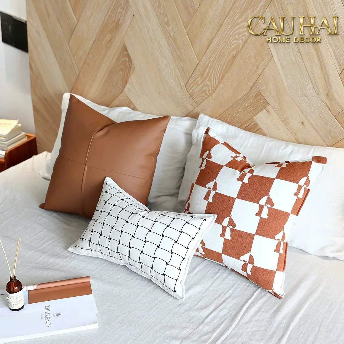 Vỏ Gối Cavalier Checkerboard Ébène Brun Art Cushion 45-CẬU HAI HOME DECOR