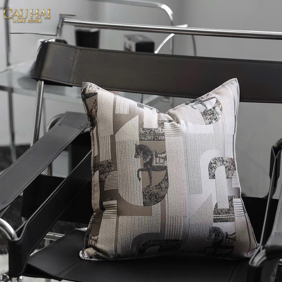 Vỏ Gối Jacquard White Silk Gallop 50x50-VỎ GỐI-CẬU HAI HOME DECOR