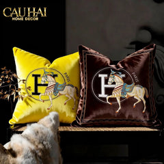 Vỏ Gối Nhung Cheval de Fetes Voyages Signature H 45-VỎ GỐI-CẬU HAI HOME DECOR