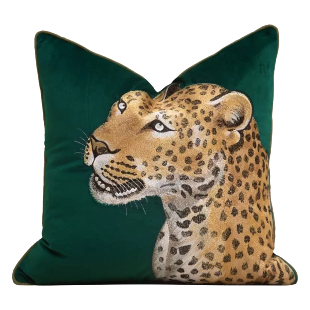 Vỏ Gối Nhung Leopard Gaze Emerald 45x45-Vỏ Gối-Cậu Hai Home Decor-CẬU HAI HOME DECOR